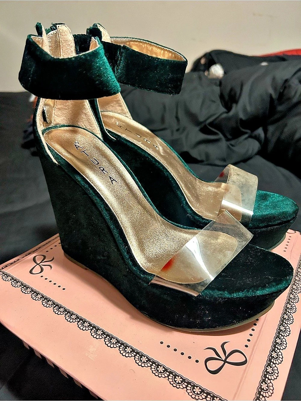A' TURA Green Velvet Wedge Sandals Like New